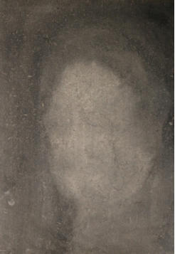 Sebastiano Benegiamo, "Ancora al buio", 2013, terra e acrilico su cartone vegetale